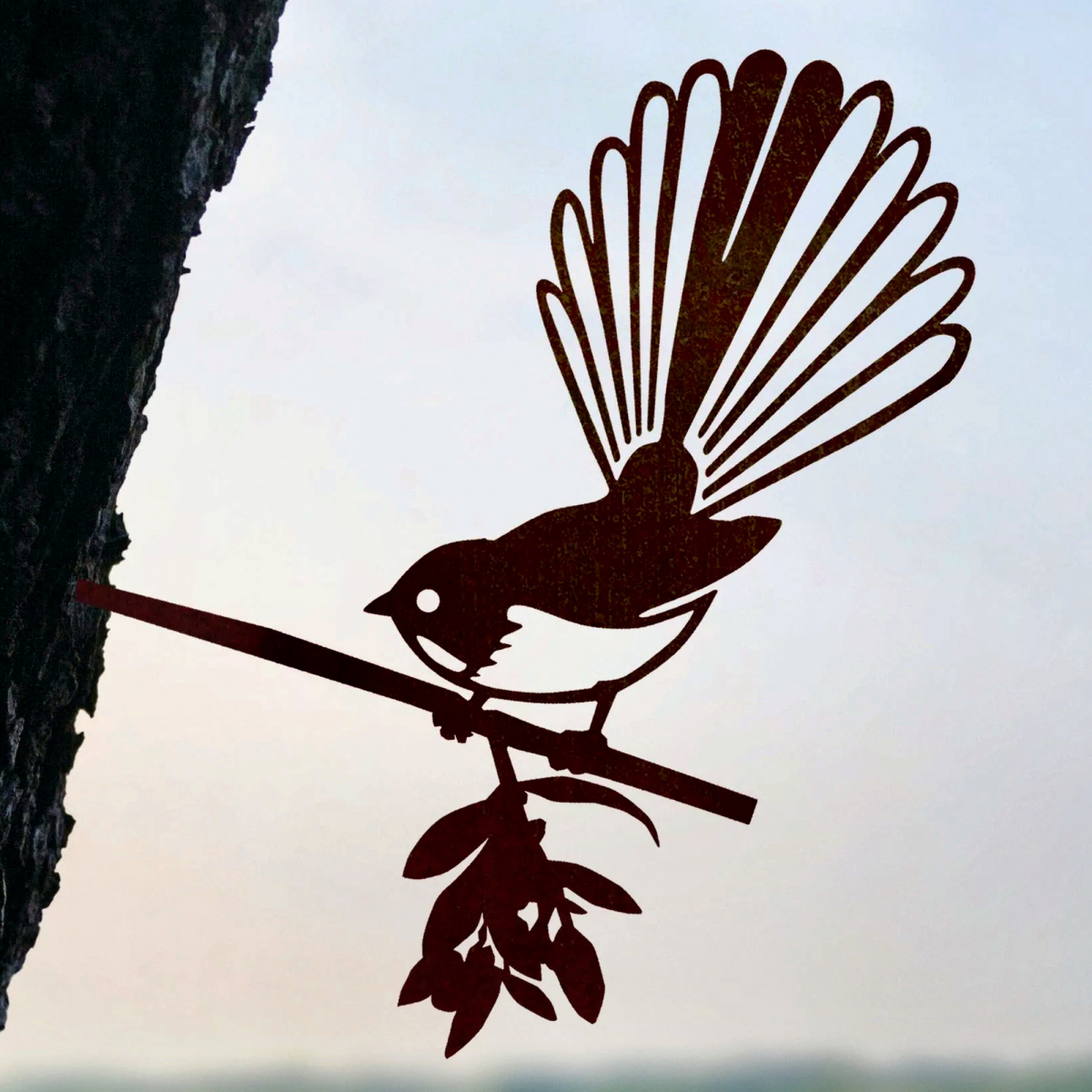 Metalbird-Vogel aus Cortenstahl - Fächerschwanz