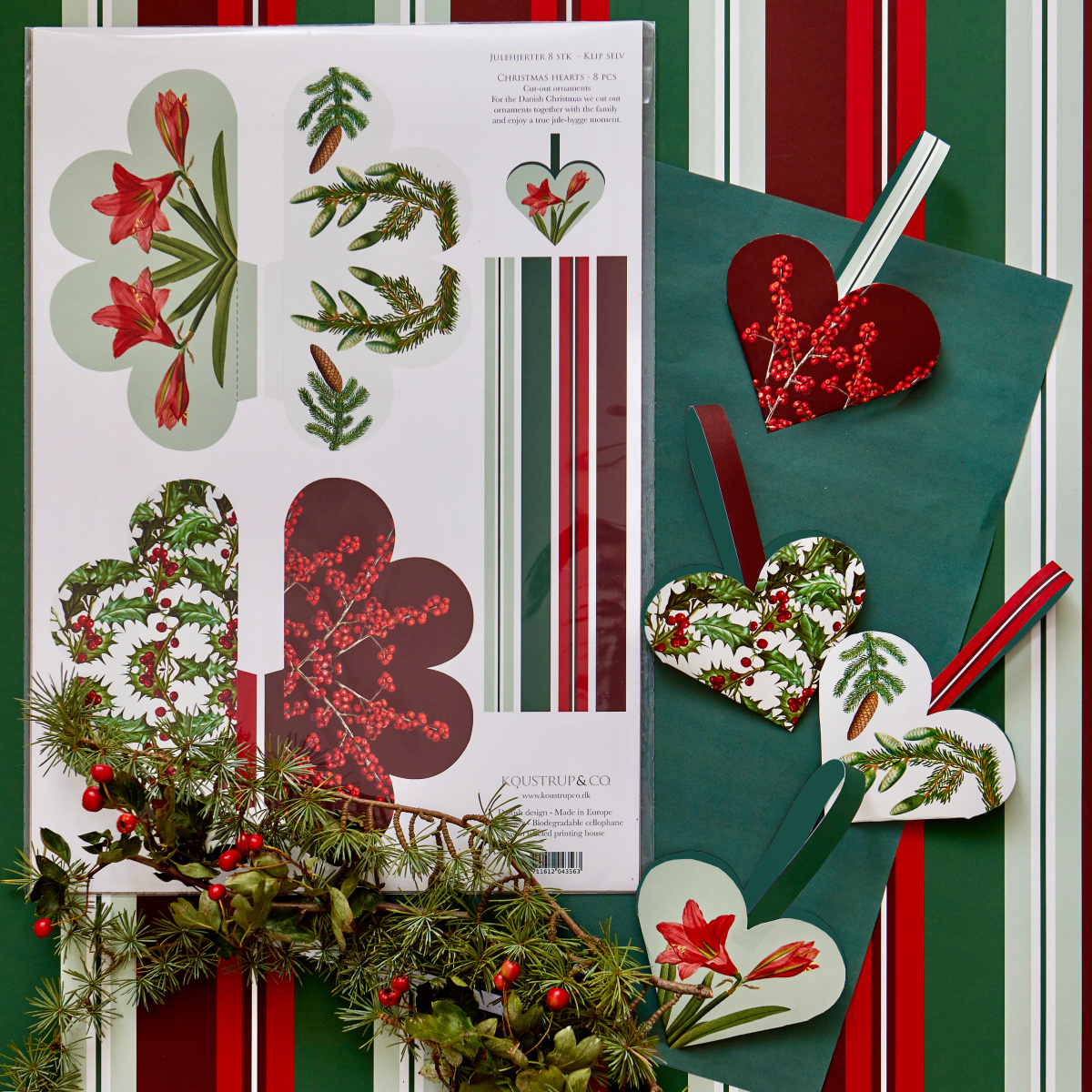 Koustrup & Co. Weihnachtsherzen zum Ausschneiden - rot