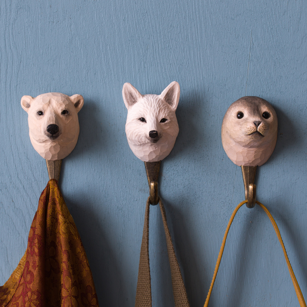 Wildlife Garden hook - Arctic fox - Image 4