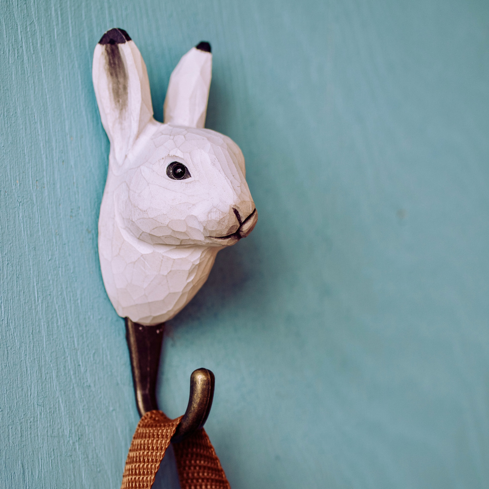 Wildlife Garden hook - mountain hare - Image 2