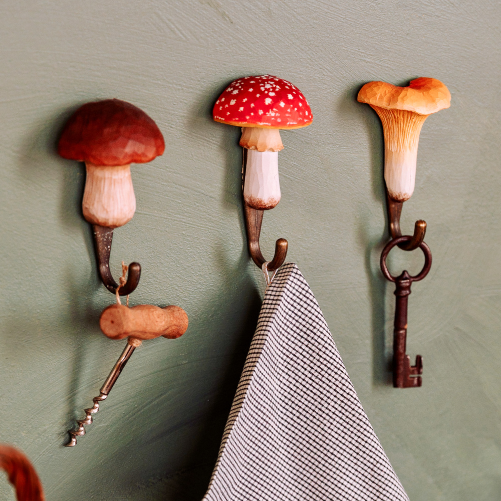Wildlife Garden hook - porcini mushroom - Image 4