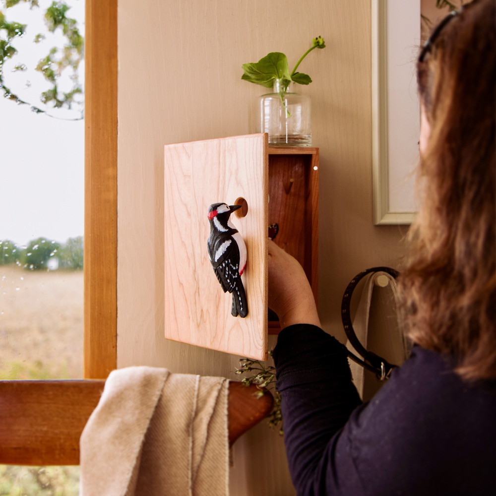 Wildlife Garden key cabinet - woodpecker - Image 3