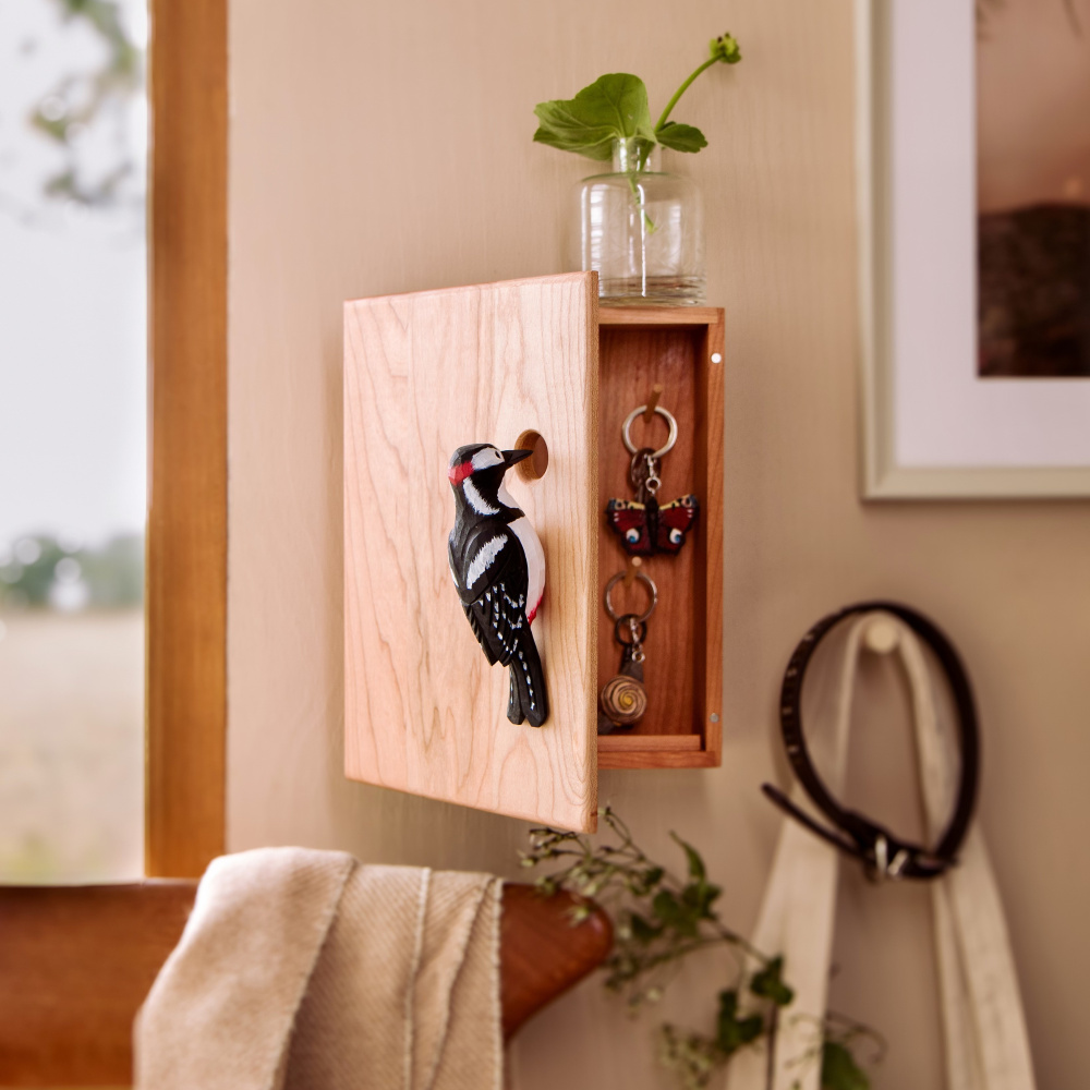 Wildlife Garden key cabinet - woodpecker - Image 2
