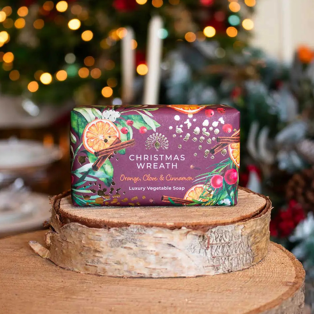 English Soap Co. savon pour les mains - Couronne de Noël - Image 2