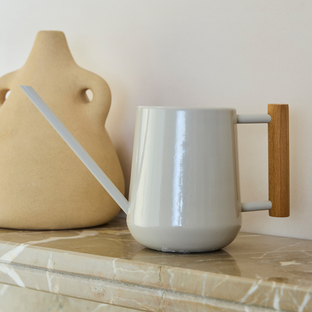 Burgon & Ball 0,7 L Watering Can - Warm Light Grey - Image 2