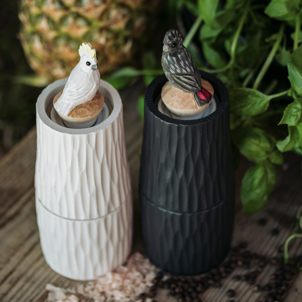 Wildlife Garden salt- och pepparkvarn - Kakadua, svart - Bild 5
