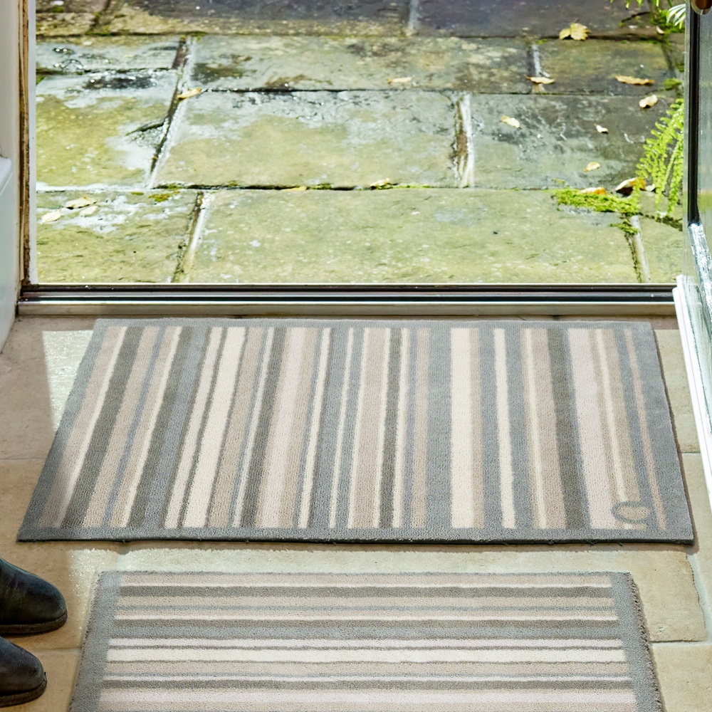 Hug Rug øko dørmåtte, 65x85 - Salviegrønne striber - Billede 2