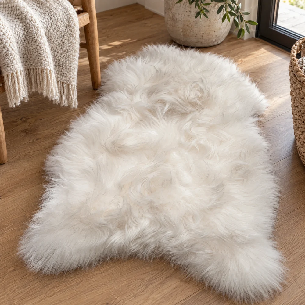 Peau d’agneau islandaise SoftSheep - Blanche, poils longs - Image 2