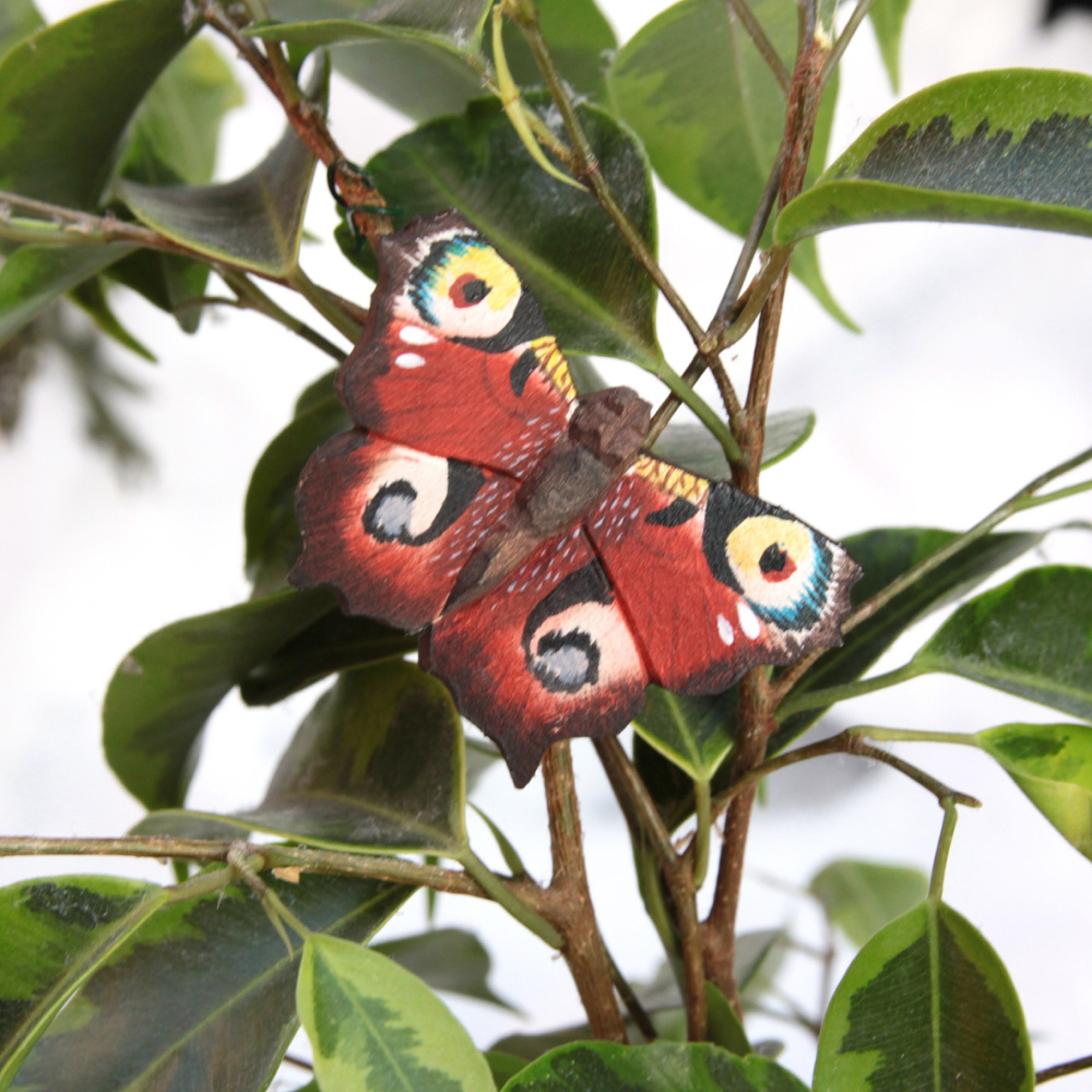 Wildlife Garden magneet - Dagpauwoog