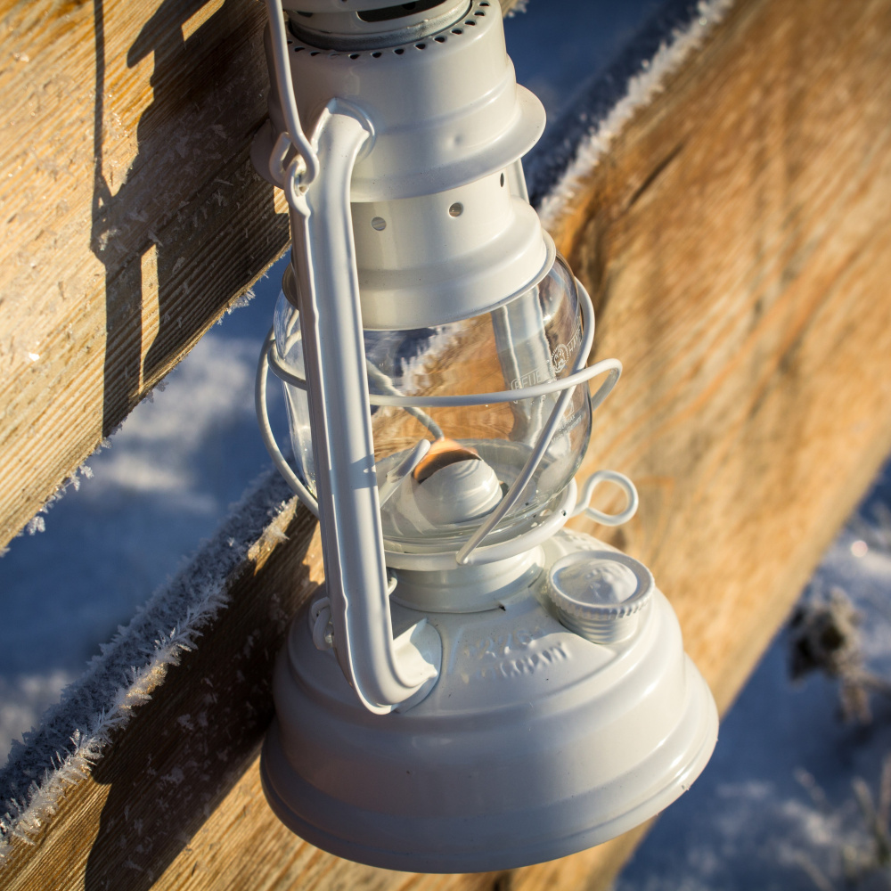 Feuerhand Kerosene Lamp - White - Image 5